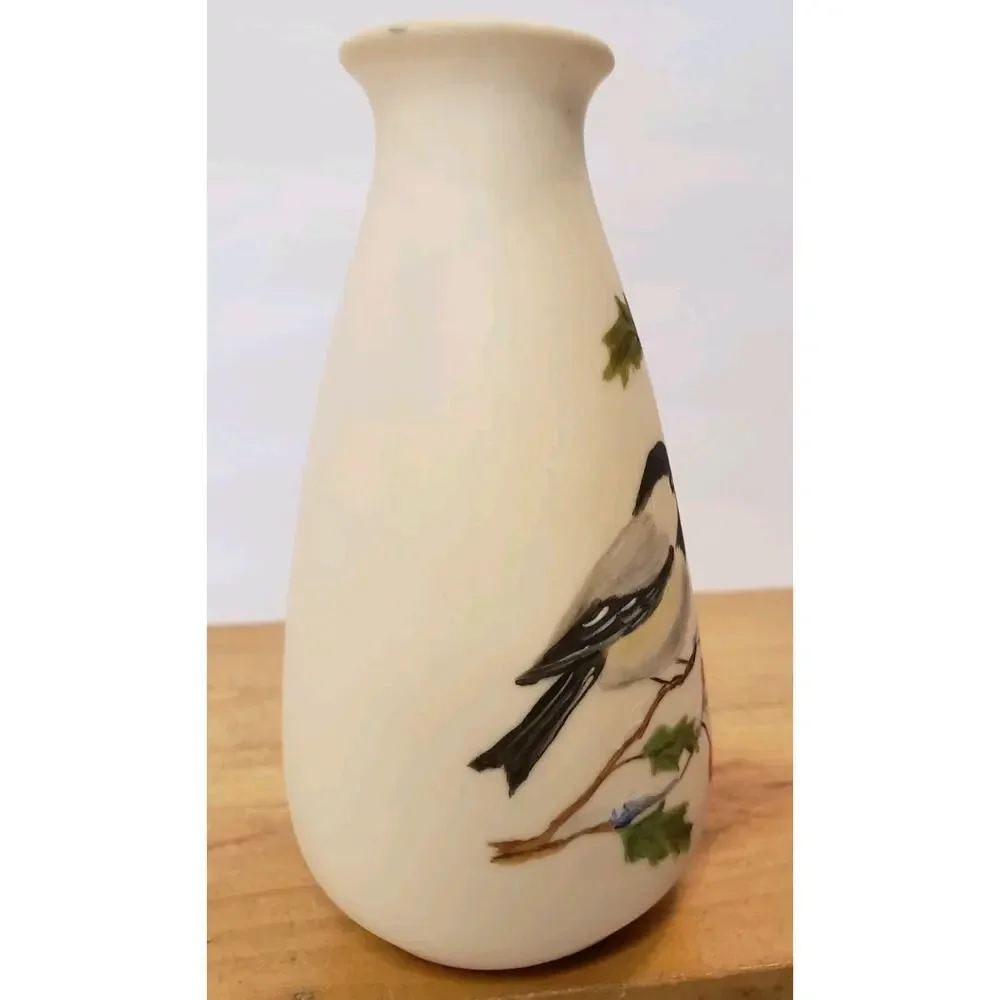 Vintage‎ Hand Painted Chickadee on Holly Bird 5